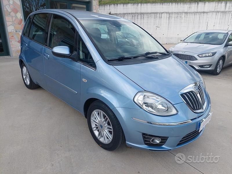 Usata Lancia Musa Gold 95 CV (69 kW) 2011 Blu Monovolume