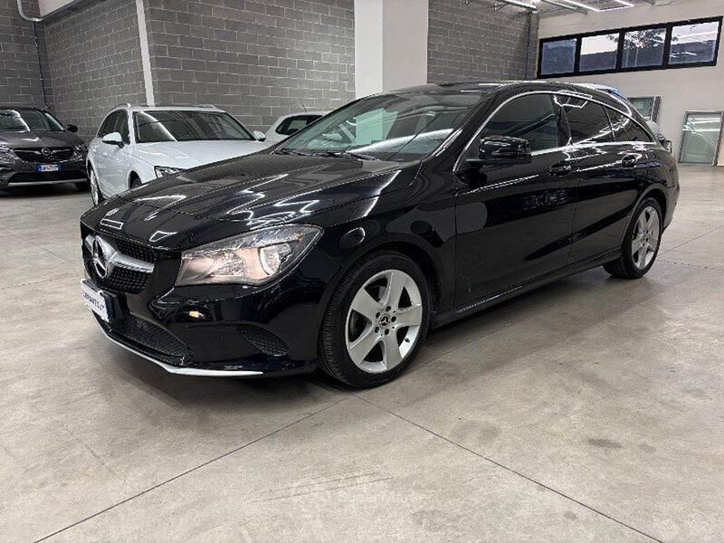 Nero Usata 2018 Mercedes CLA180 Business Tre volumi | 16.400 € (Buon prezzo) - Immagine 1/4