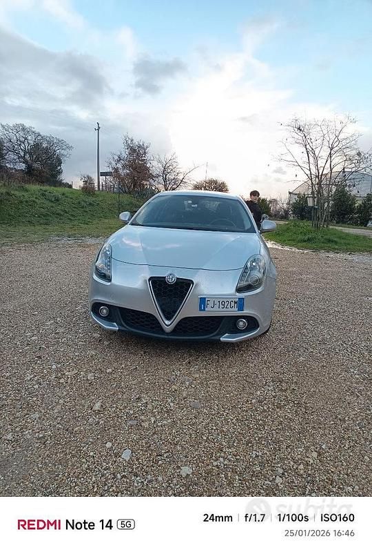 Usata Alfa Romeo Giulietta 120 CV (88 kW) 2016 Grigio Utilitaria