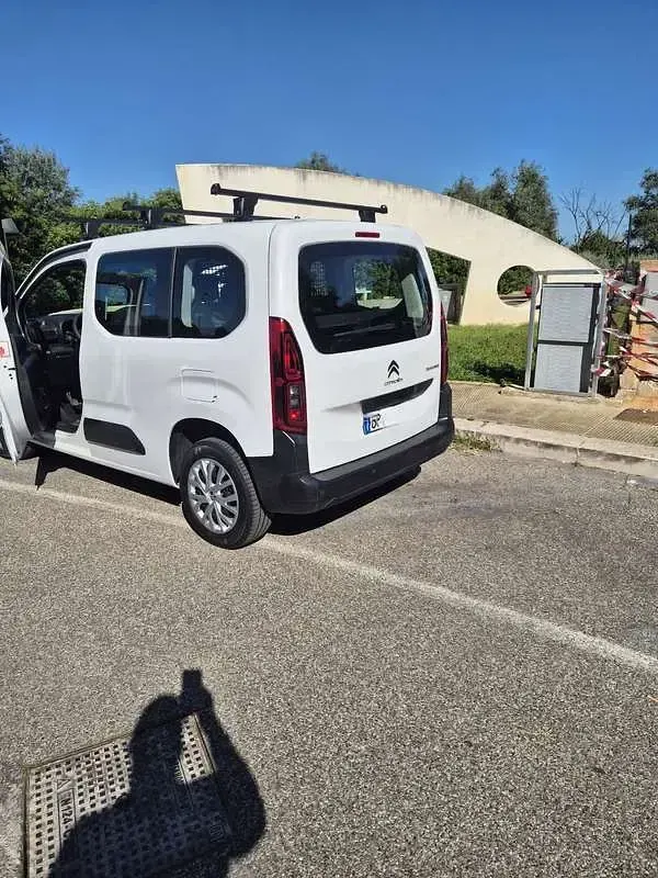 Usata Citroën Berlingo Rip Curl 102 CV (75 kW) 2022 Monovolume