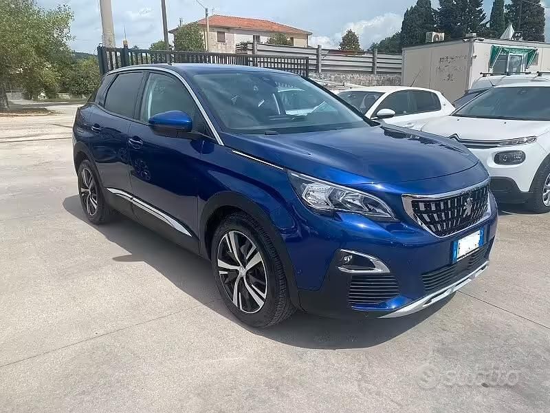 Usata Peugeot 3008 Allure 131 CV (96 kW) 2019 Blu SUV