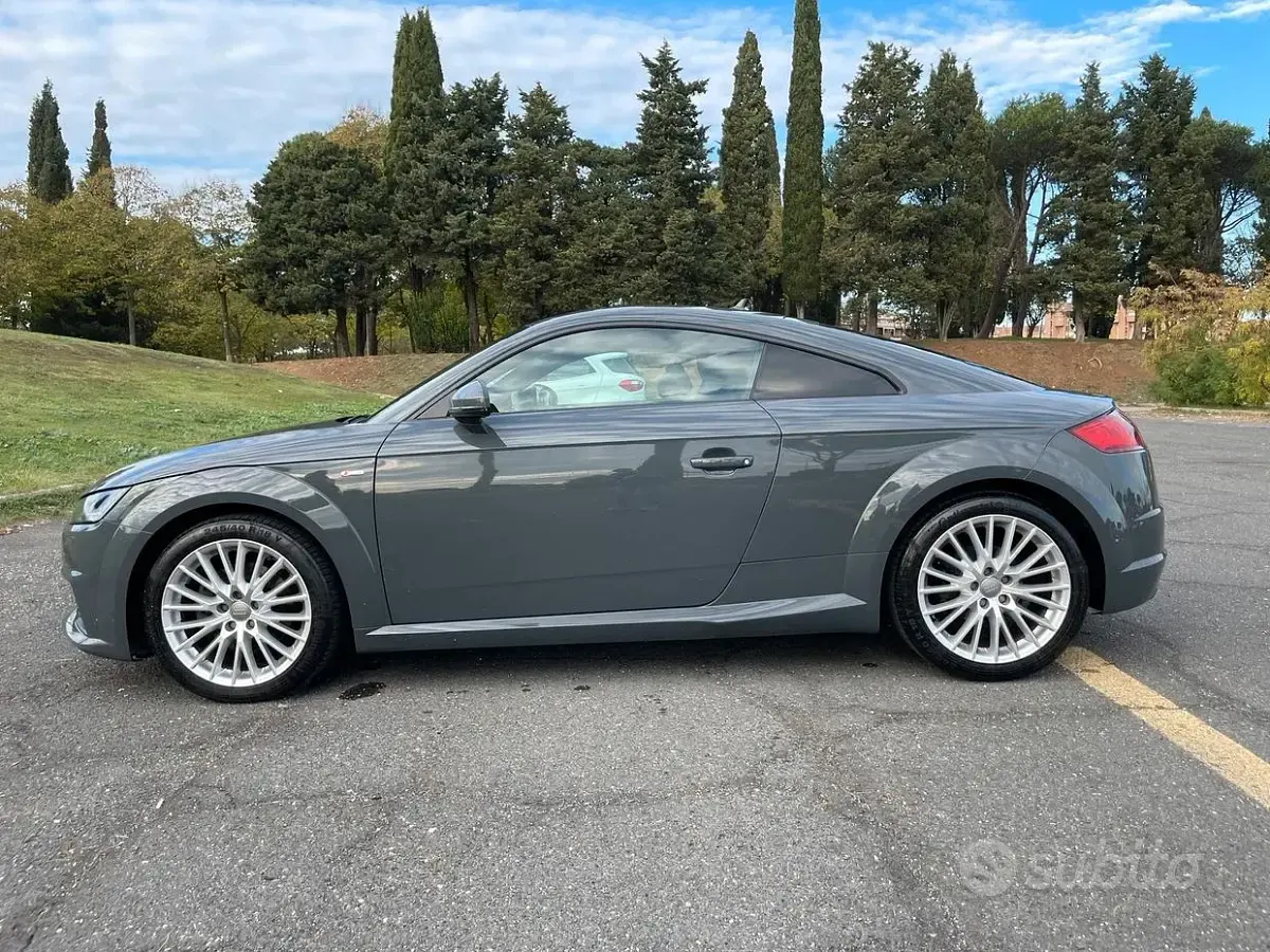 Usata Audi TT S-Line 180 CV (132 kW) 2018 Grigio Coupé