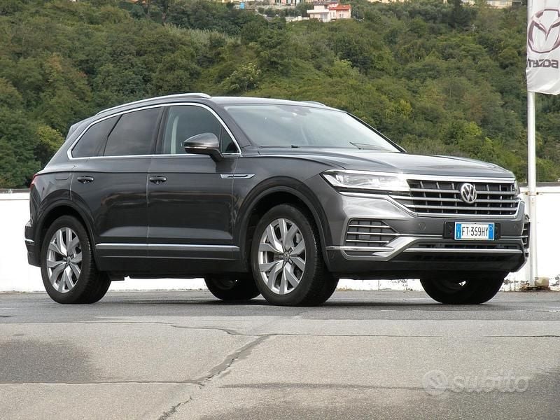 Grigio Usata 2019 VW Touareg Advance SUV | 33.500 € (Ottimo prezzo) - Immagine 1/4