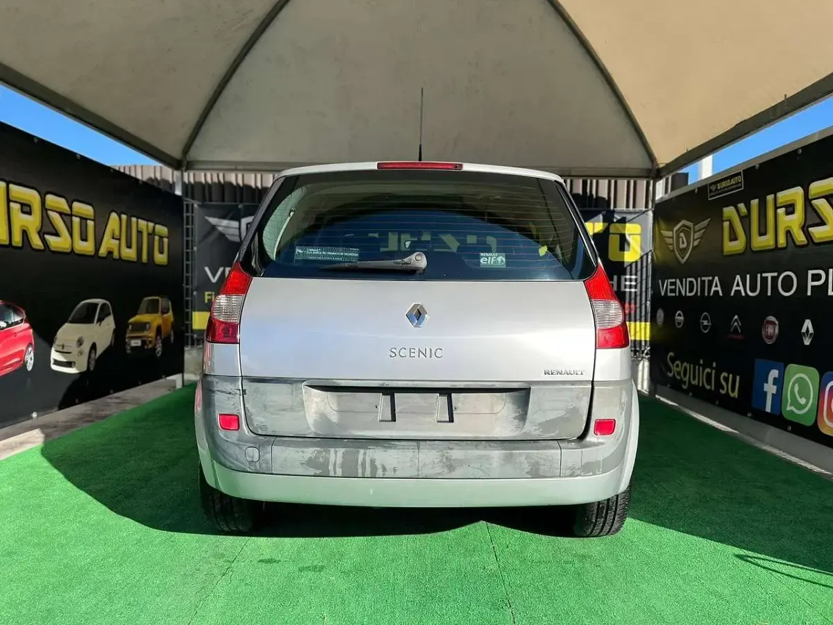 Usata Renault Scenic E-Tech 98 CV (72 kW) 2007 Argento Monovolume