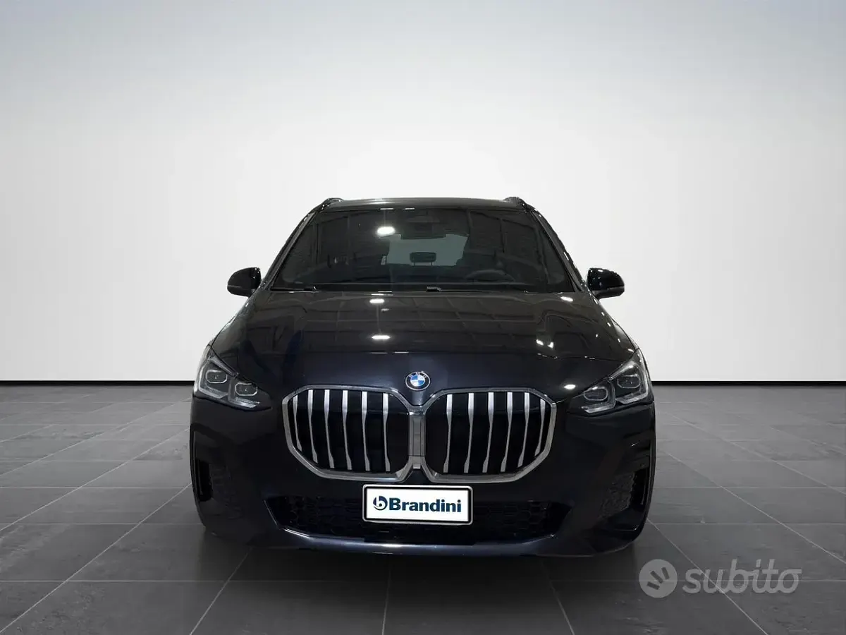 Nuova BMW 223 Active Tourer Shadowline 204 CV (150 kW) 2026 Black sapphire metallizzato Monovolume