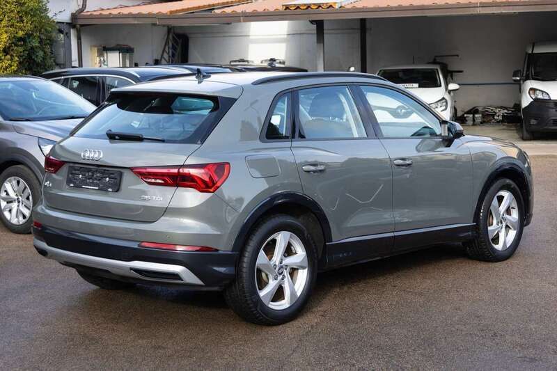 Usata Audi Q3 Advanced Plus 150 CV (110 kW) 2019 Grigio SUV