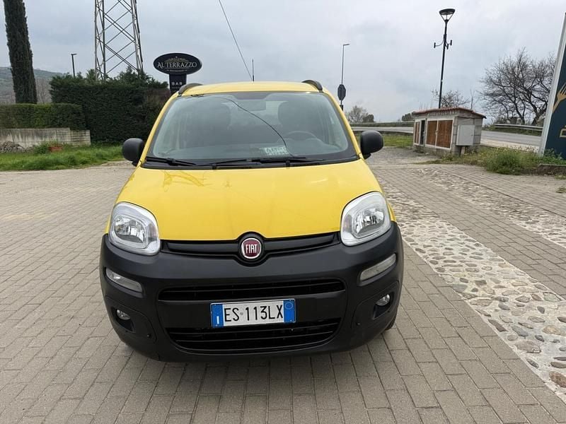 Usado Fiat Panda 4x4 S 75 CV (55 kW) 2013 Amarillo Utilitario