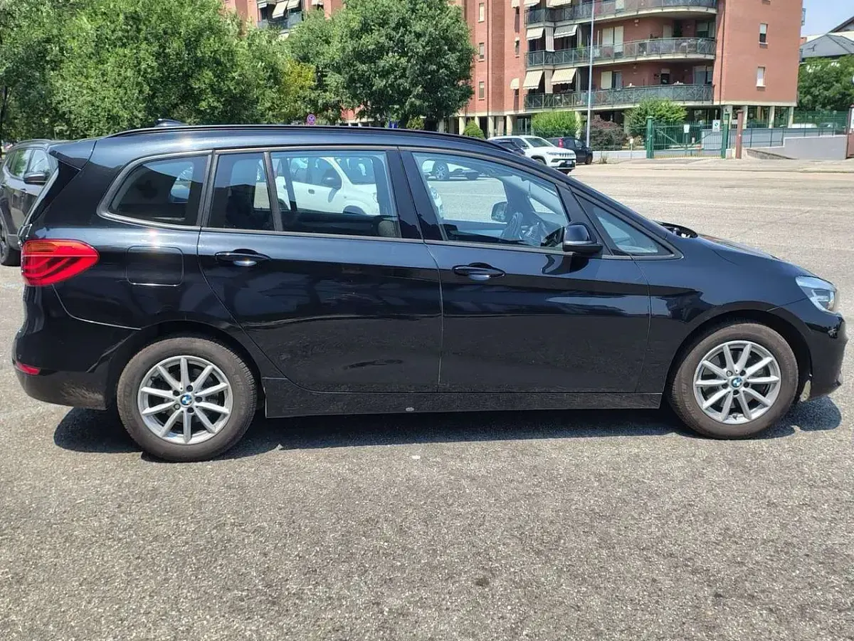 Usata BMW 218 Advantage 150 CV (110 kW) 2016 Nero Monovolume