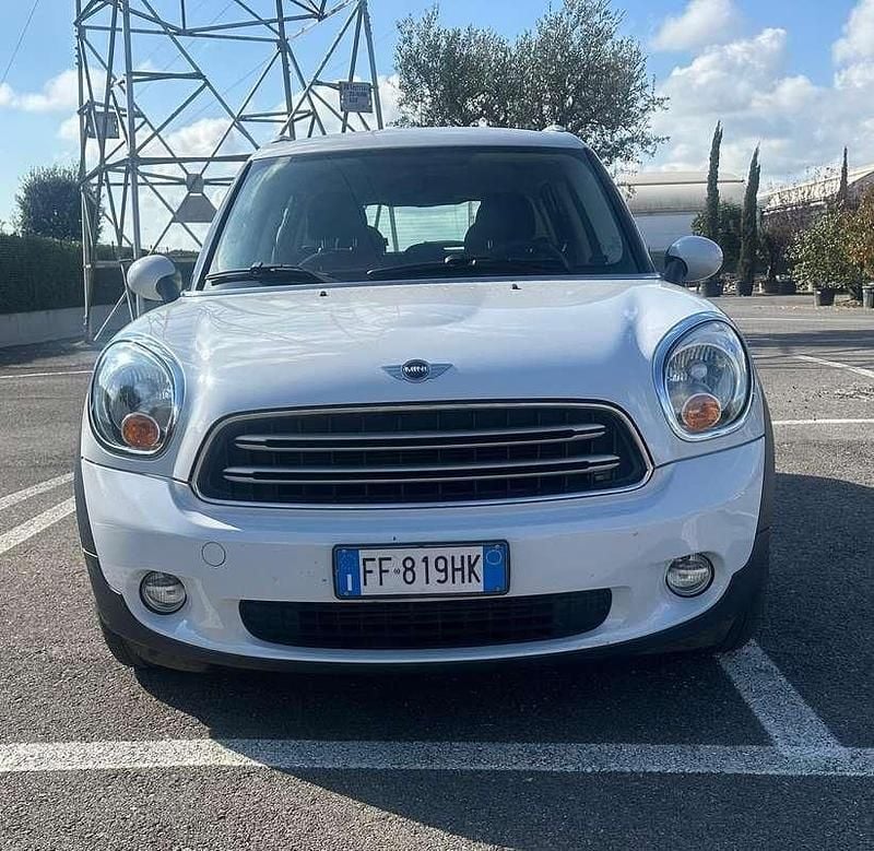 Bianco Usata 2016 Mini Cooper D Countryman SUV | 11.000 € (Buon prezzo) - Immagine 1/4