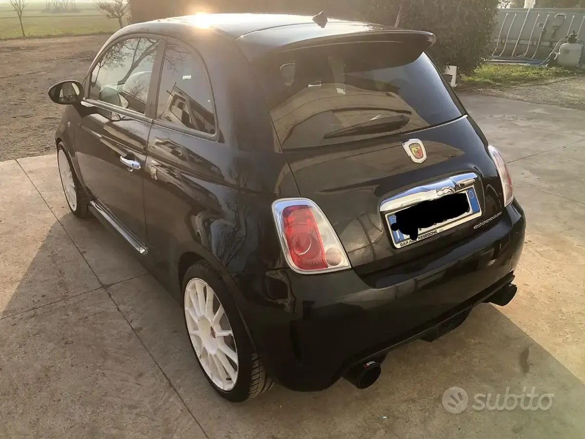 Usata Abarth 500 Esseesse 135 CV (99 kW) 2010 Berlina