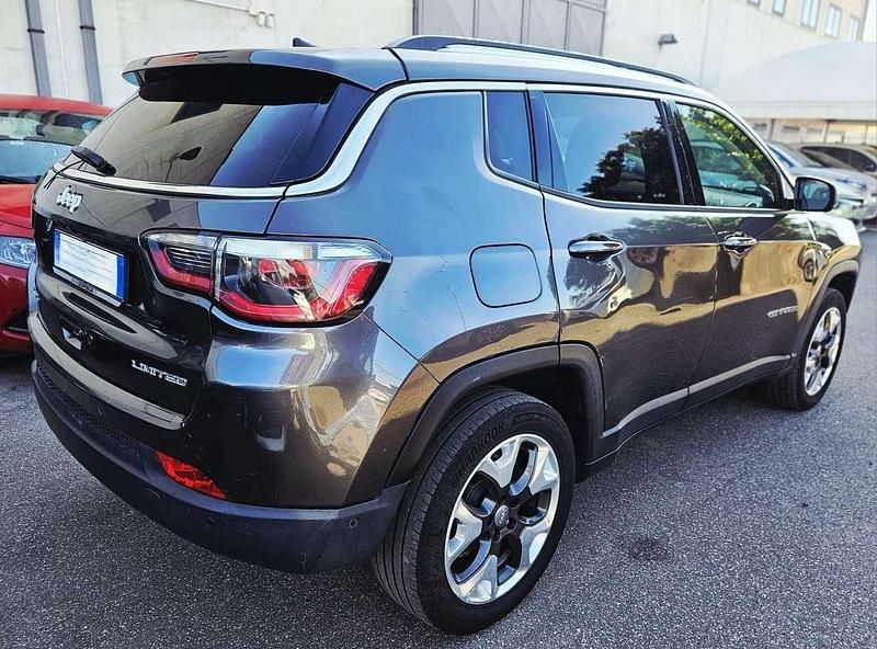 Usata Jeep Compass Limited 140 CV (102 kW) 2019 Grigio SUV