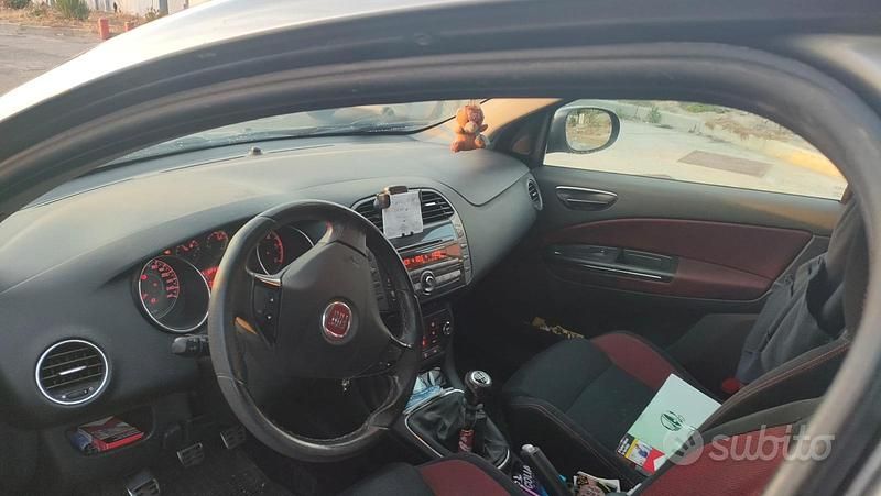 Usata Fiat Bravo 105 CV (77 kW) 2013 Grigio Utilitaria
