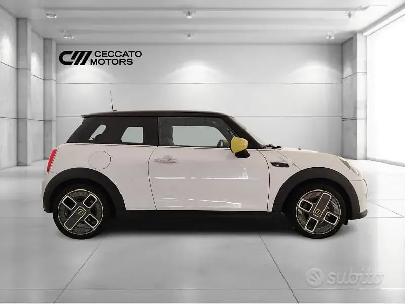 Usata Mini Cooper SE 135 kW (184 CV) 2023 Bianco Utilitaria