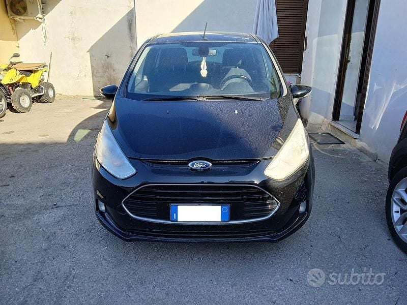 Nero Usata 2013 Ford B-MAX Titanium Monovolume | 5900 € (Buon prezzo) - Immagine 1/4