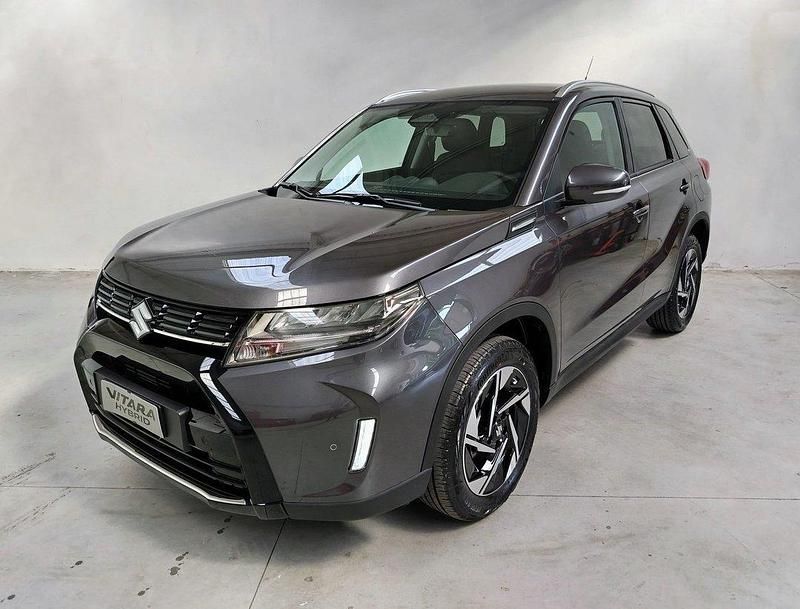 Nuova Suzuki Vitara 129 CV (94 kW) 2025 Grigio scuro SUV