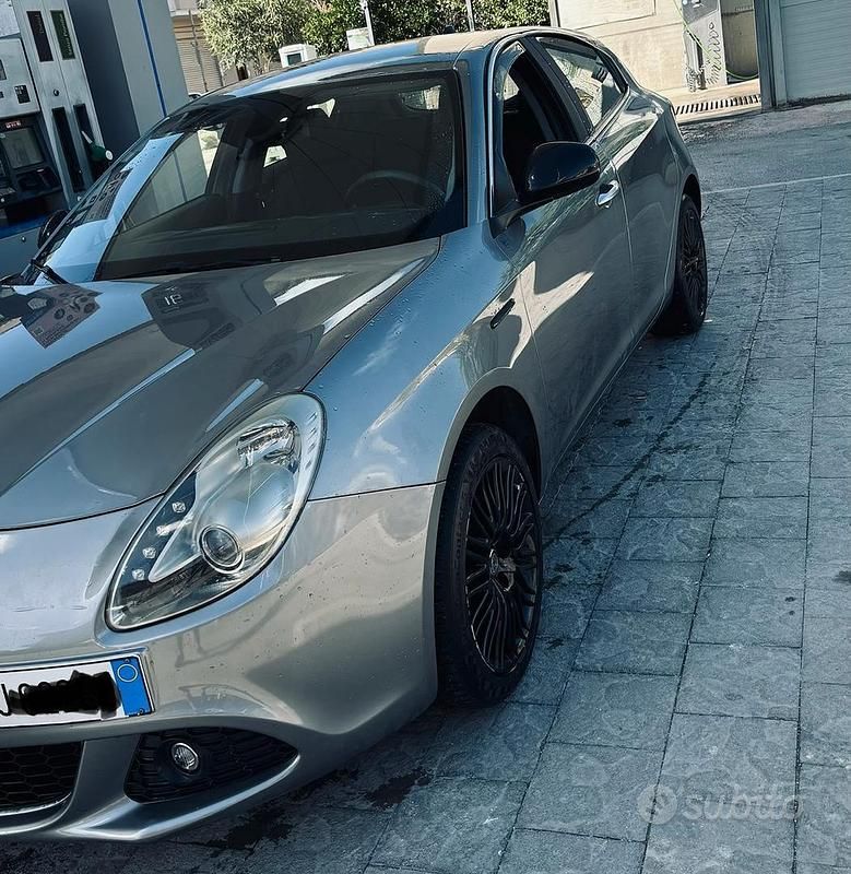 Usata Alfa Romeo Giulietta 140 CV (102 kW) 2011 Utilitaria