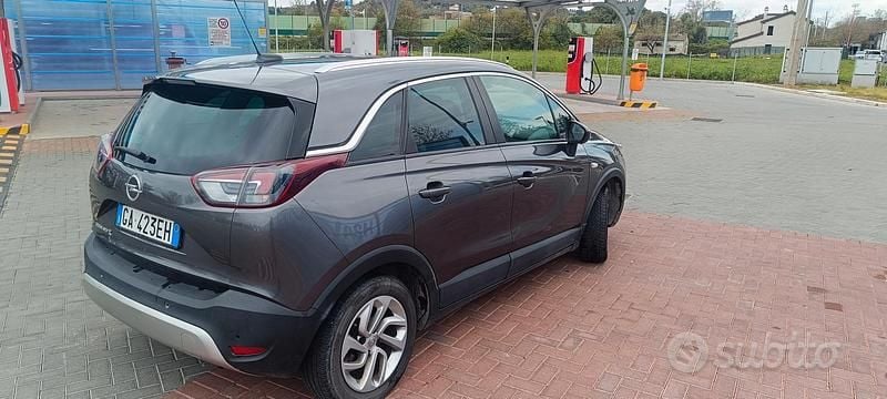 Usata Opel Crossland 120 CV (88 kW) 2020 Grigio SUV