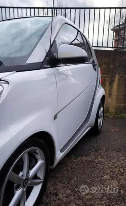 Usata Smart ForTwo Coupé 71 CV (52 kW) 2012 Bianco Coupé