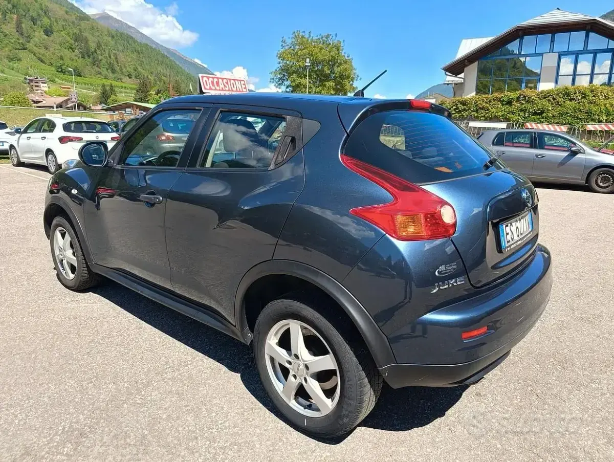 Usata Nissan Juke Visia 110 CV (80 kW) 2013 Grigio SUV