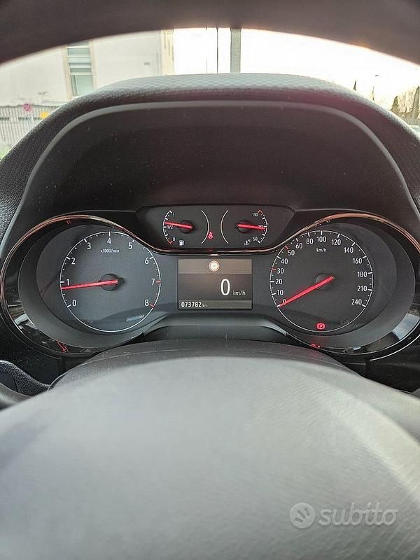 Usata Opel Corsa Edition 102 CV (75 kW) 2021 Nero Utilitaria