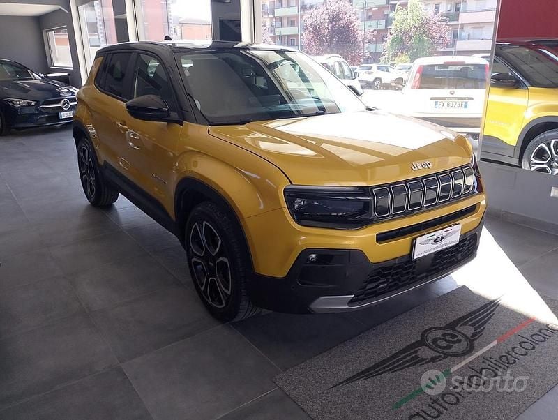 Usado Jeep Avenger 101 CV (74 kW) 2023 Amarillo SUV
