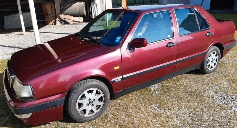 Usata Lancia Thema 201 CV (147 kW) 1993 Rosso Utilitaria