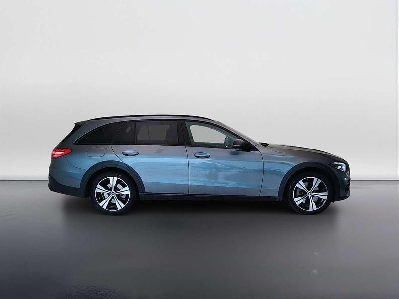 Usata Mercedes C220 Premium 197 CV (144 kW) 2023 Grigio selenite Station wagon