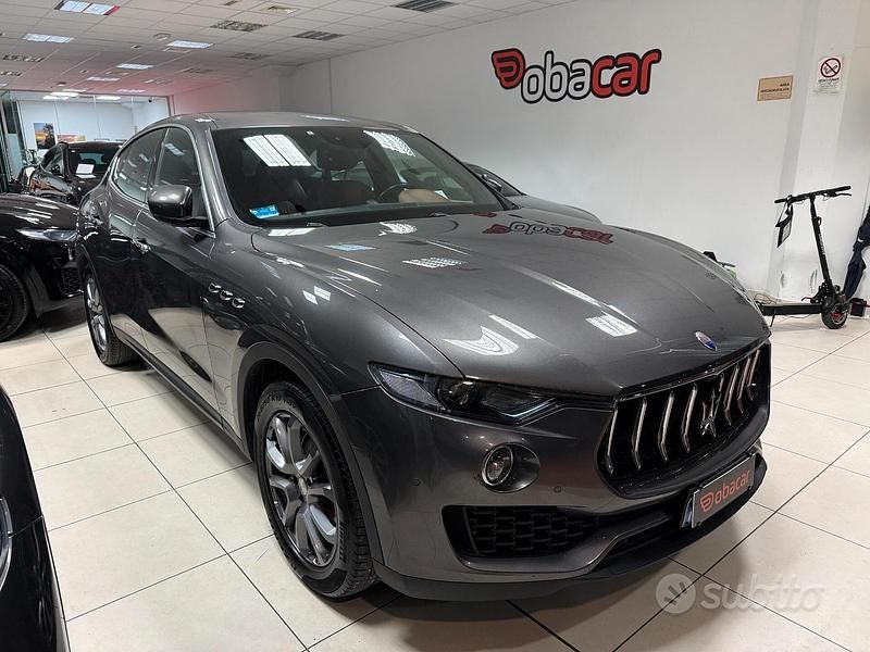 Usata Maserati Levante GranLusso 275 CV (202 kW) 2019 Grigio SUV