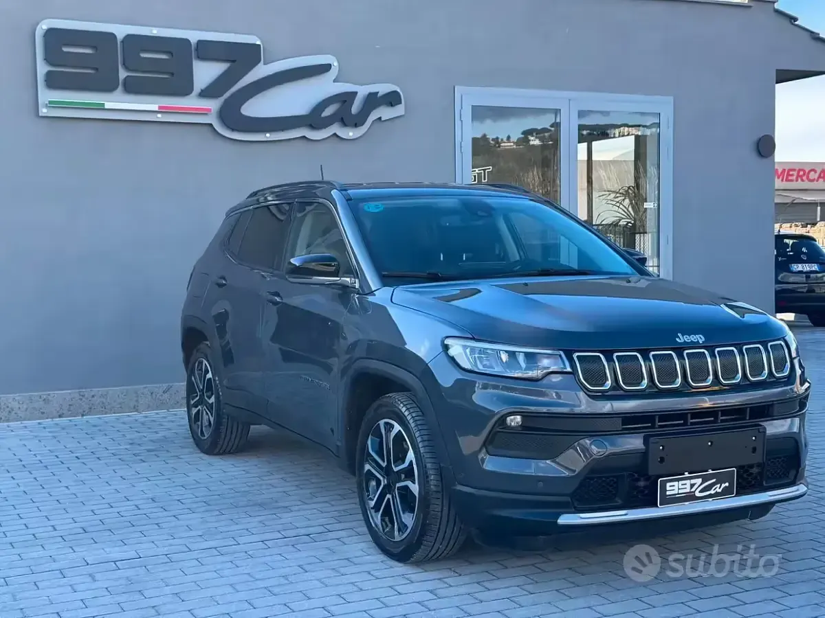 Käytetty Jeep Compass 80th Anniversary 131 HP (96 kW) 2021 Harmaa Katumaasturi
