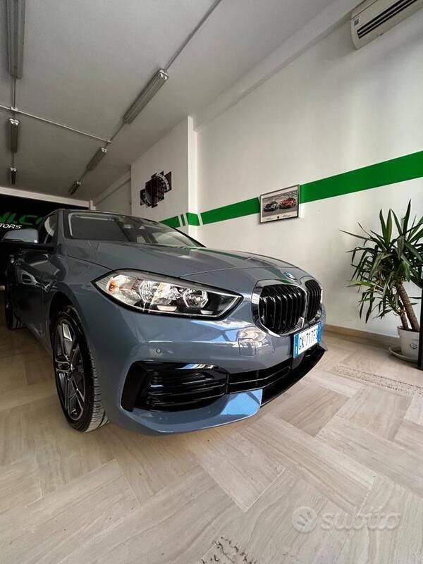 Usata BMW 116 Advantage 149 CV (109 kW) 2022 Grigio Utilitaria