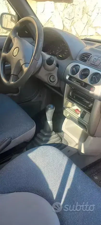 Usata Nissan Micra 60 CV (44 kW) 2002 Grigio Utilitaria
