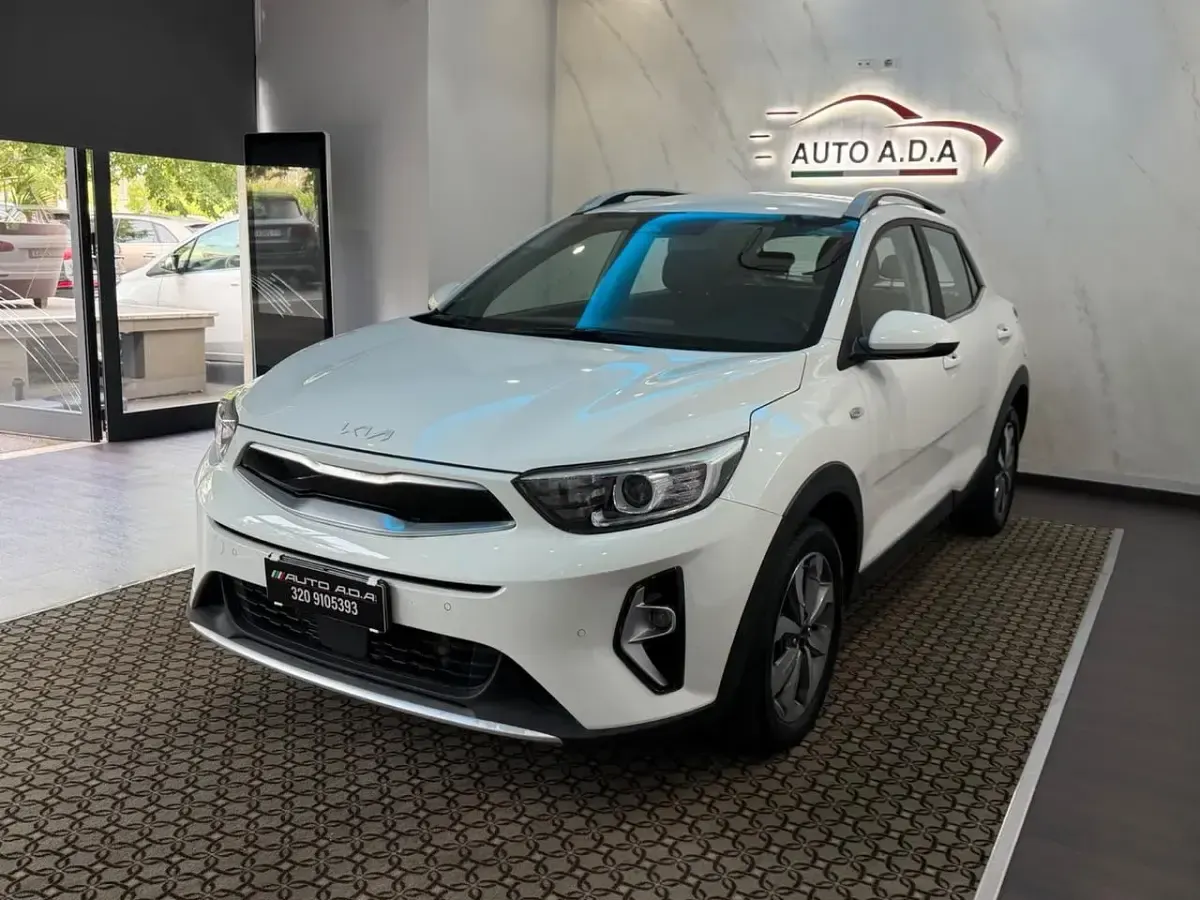 Usata Kia Stonic GT-Line 101 CV (74 kW) 2022 Bianco SUV
