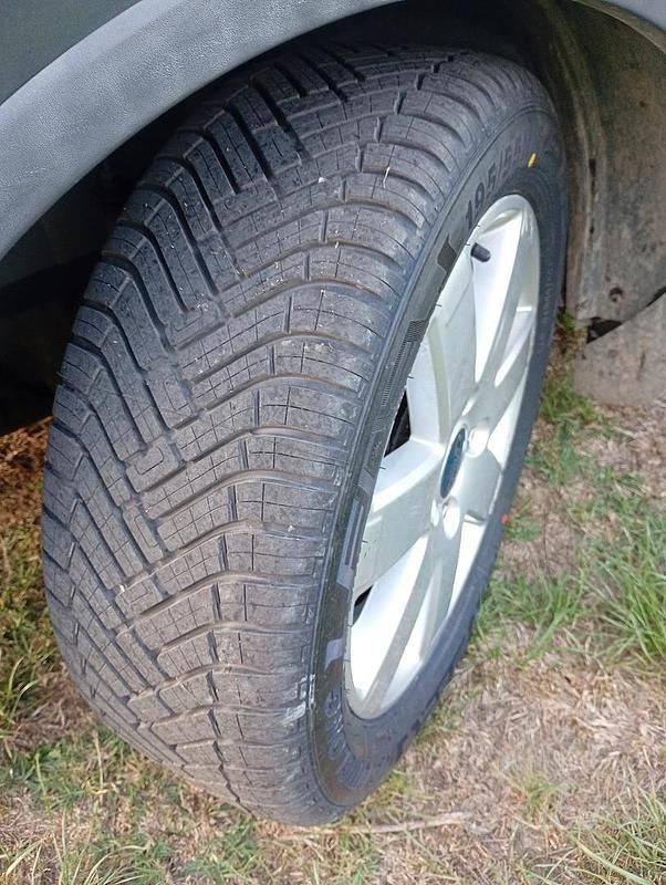 Usata Ford Fusion 68 CV (50 kW) 2006 Grigio Utilitaria