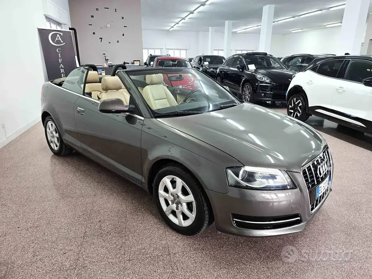 Usata Audi A3 Cabriolet Ambition 105 CV (77 kW) 2012 Grigio Cabrio