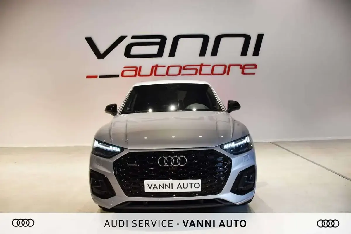 Usata Audi Q5 Sportback 204 CV (150 kW) 2024 Argento SUV