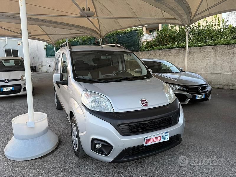 Grigio Usata 2017 Fiat Qubo Lounge Monovolume | 7900 € (Buon prezzo) - Immagine 1/4