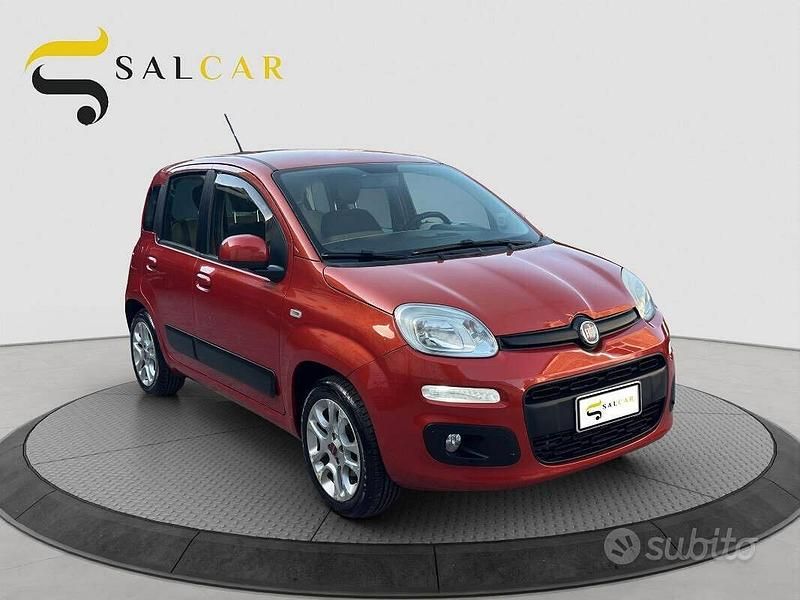 Usata Fiat Panda Lounge 86 CV (63 kW) 2012 Rosso Berlina