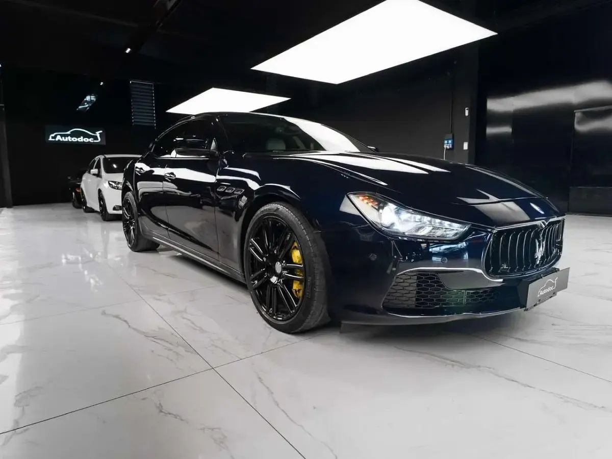 Usata Maserati Ghibli 275 CV (202 kW) 2014 Blu/azzurro Berlina