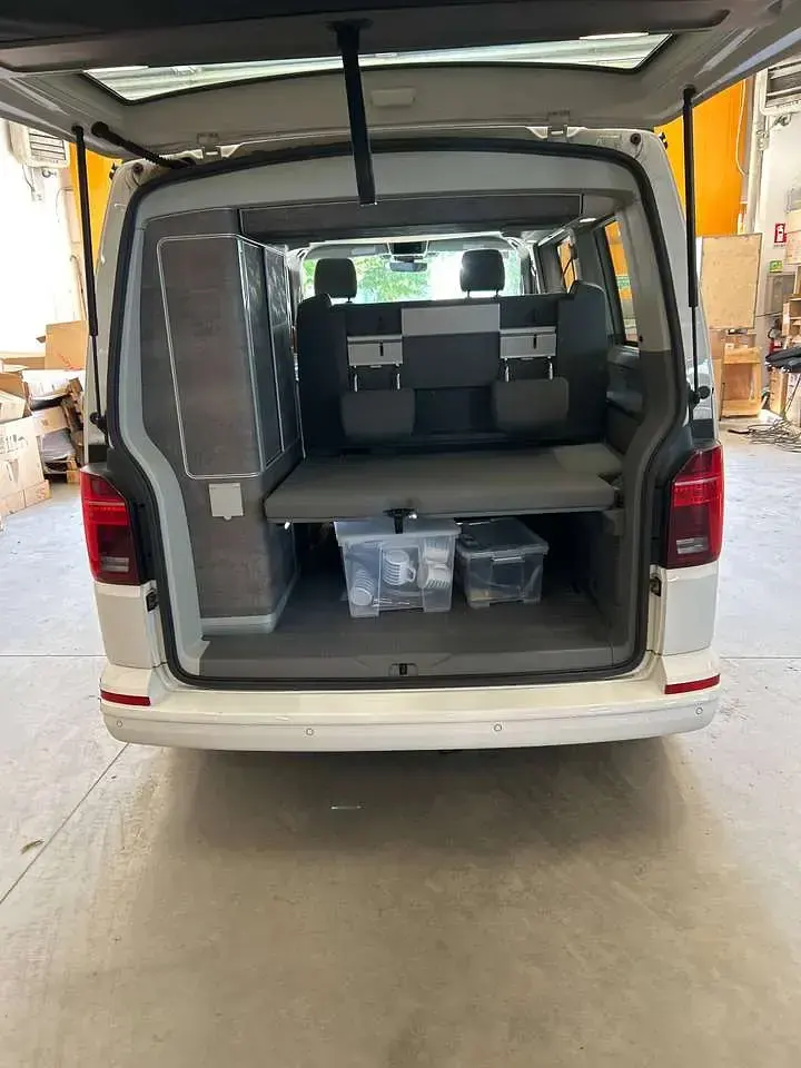 Begagnad VW California Coast 150 HK (110 kW) 2022 Vit Van