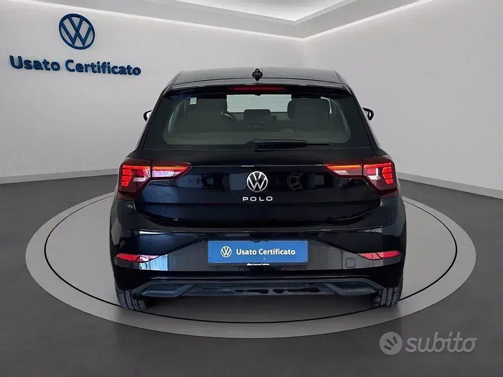 Usata VW Polo Life 95 CV (69 kW) 2023 Nero perla Utilitaria