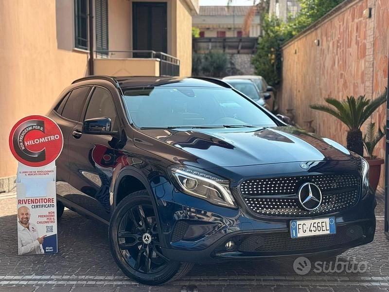 Nero Usata 2016 Mercedes GLA200 SUV | 14.990 € (Buon prezzo) - Immagine 1/4