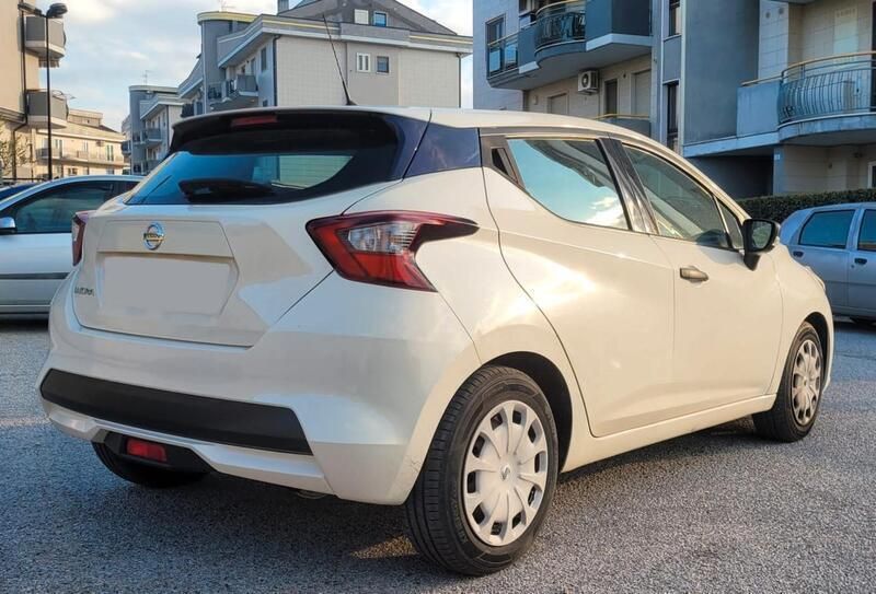 Usata Nissan Micra 87 CV (63 kW) 2019 Oro Utilitaria