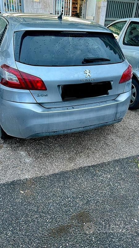 Usata Peugeot 308 120 CV (88 kW) 2017 Grigio Berlina