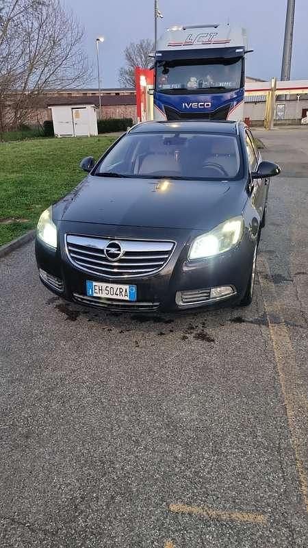 Usata Opel Insignia Cosmo 160 CV (117 kW) 2011 Station wagon