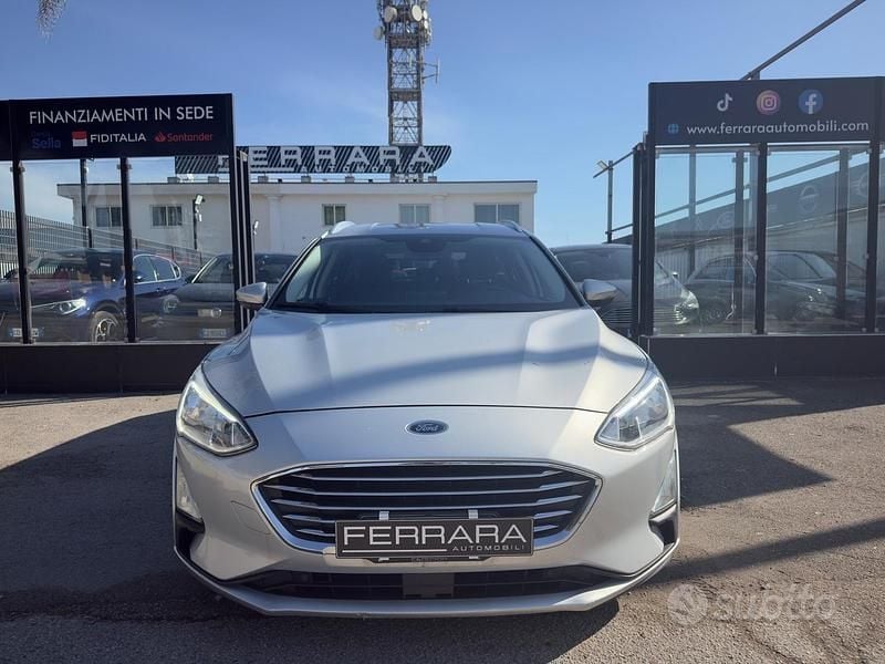 Usata Ford Focus S 120 CV (88 kW) 2019 Grigio Station wagon