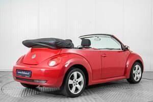 Usata VW New Beetle 116 CV (85 kW) 2006 Rosso Utilitaria