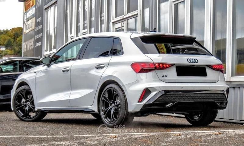 Nuova Audi A3 S-Line 150 CV (110 kW) 2025 Bianco Berlina