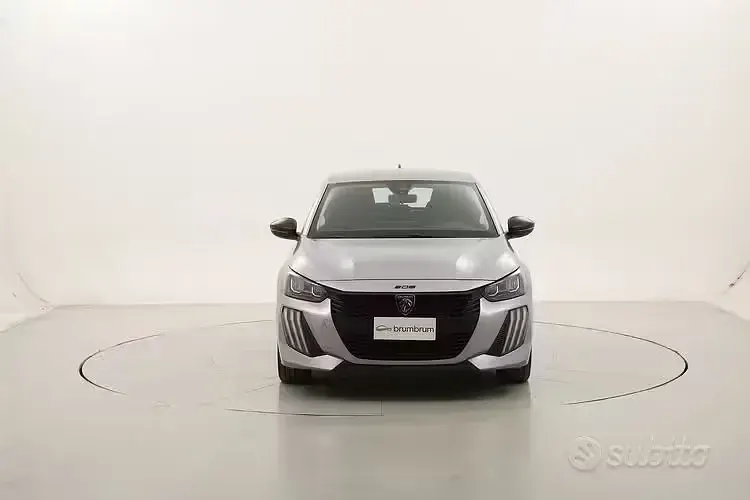Usata Peugeot 208 Active+ 101 CV (74 kW) 2024 Grigio Utilitaria