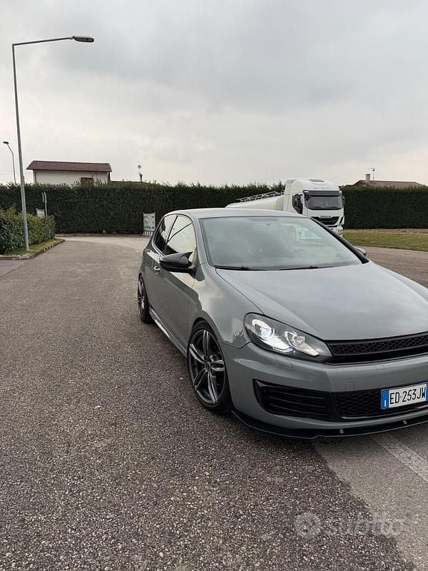 Usata VW Golf VI 122 CV (89 kW) 2010 Grigio Utilitaria