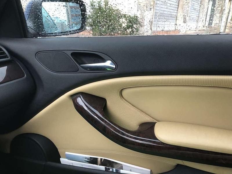 Usata BMW 320 Cabriolet 170 CV (125 kW) 2002 Cabrio